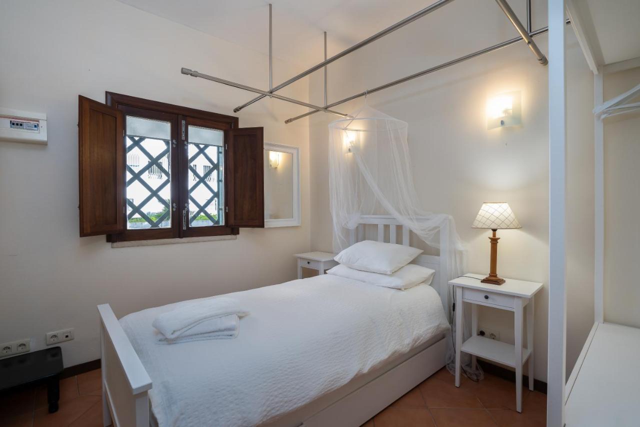 Holiday Villa In Elite Residential Area Of Faro Bagian luar foto