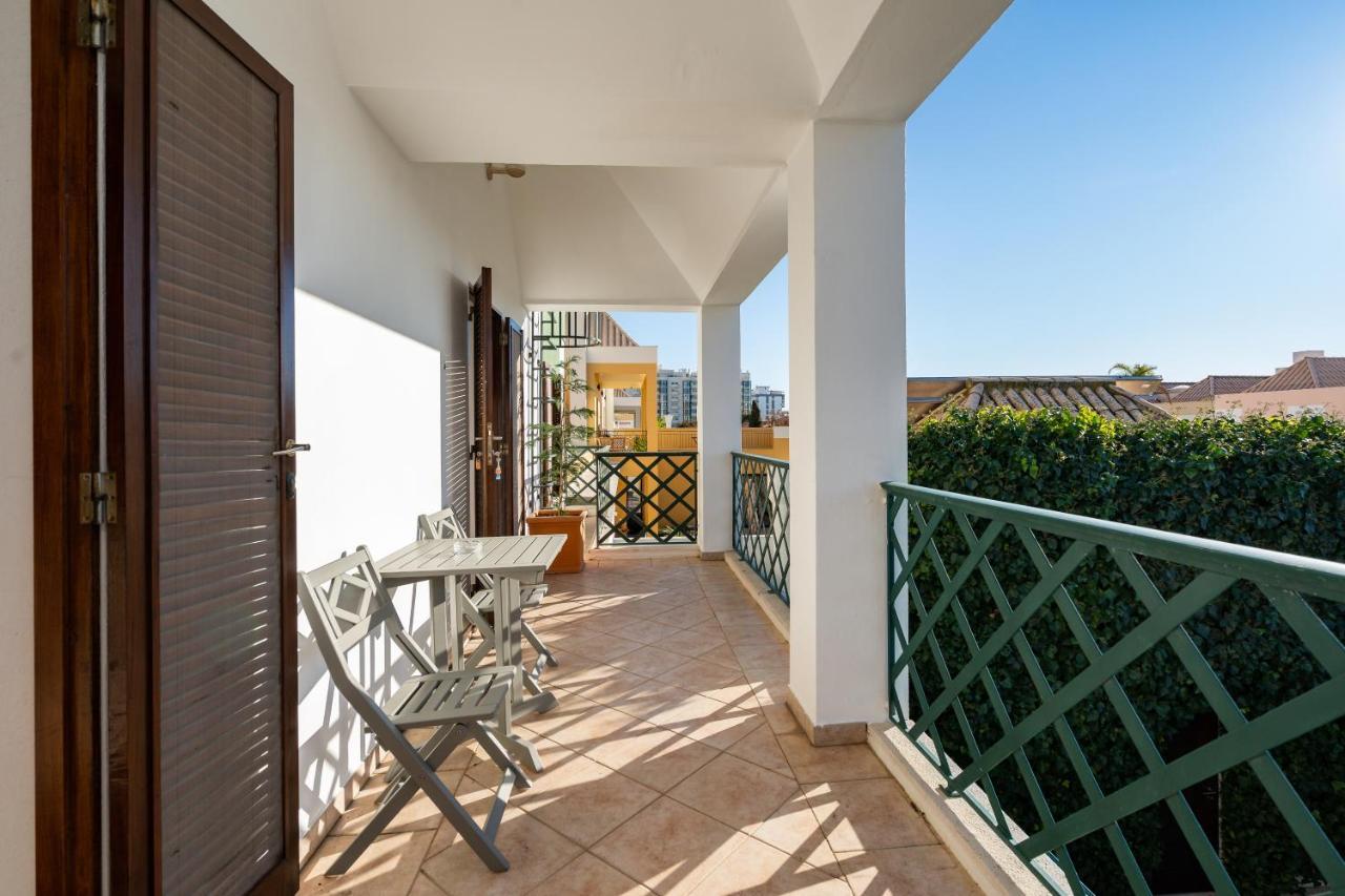 Holiday Villa In Elite Residential Area Of Faro Bagian luar foto